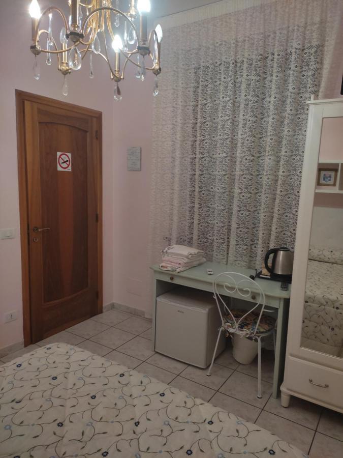 Ostra B&B Bread And Fantasy מראה חיצוני תמונה