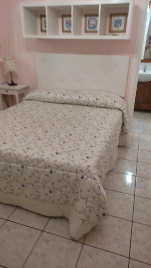 Ostra B&B Bread And Fantasy מראה חיצוני תמונה
