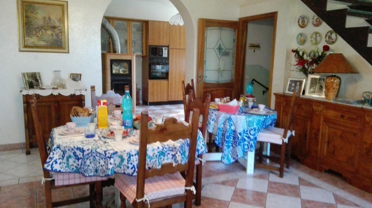 Ostra B&B Bread And Fantasy מראה חיצוני תמונה